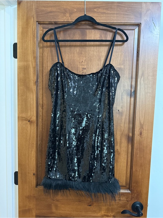 Bardot Dresses & Skirts - Bardot Black Sequin Dress with Feather Trim